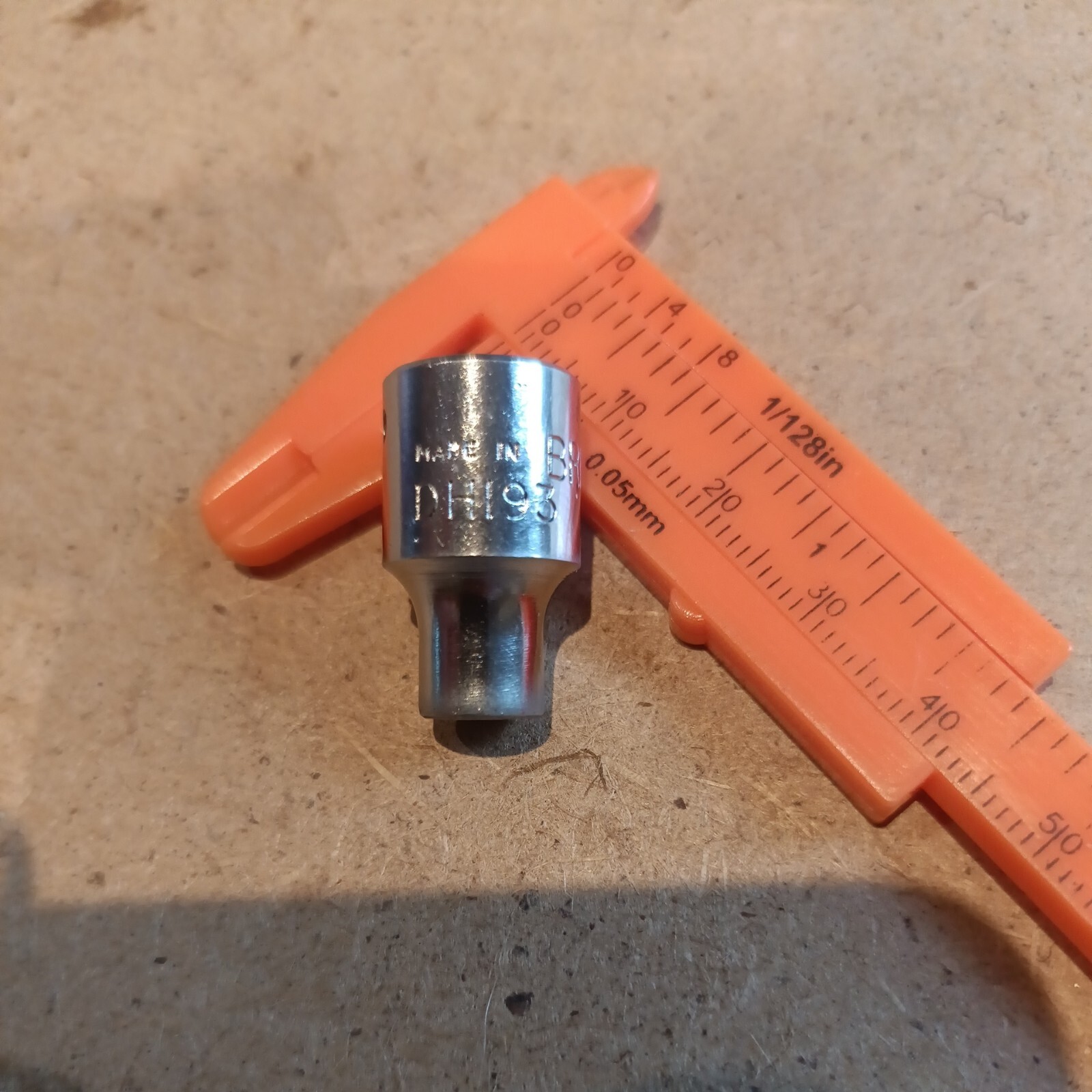 BRITOOL DH193 MADE IN ENGLAND 6BA 1/4″ DRIVE SOCKET