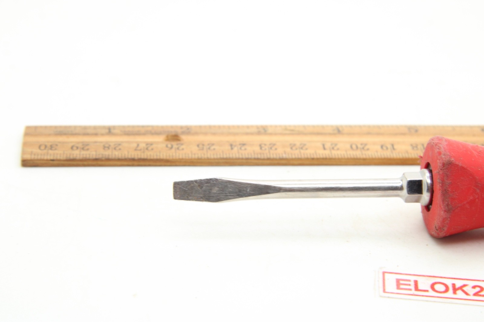 Snap On SGD2B 7/32″ x 3″ Slotted/Flat Red/Black Soft Grip Screwdriver USA