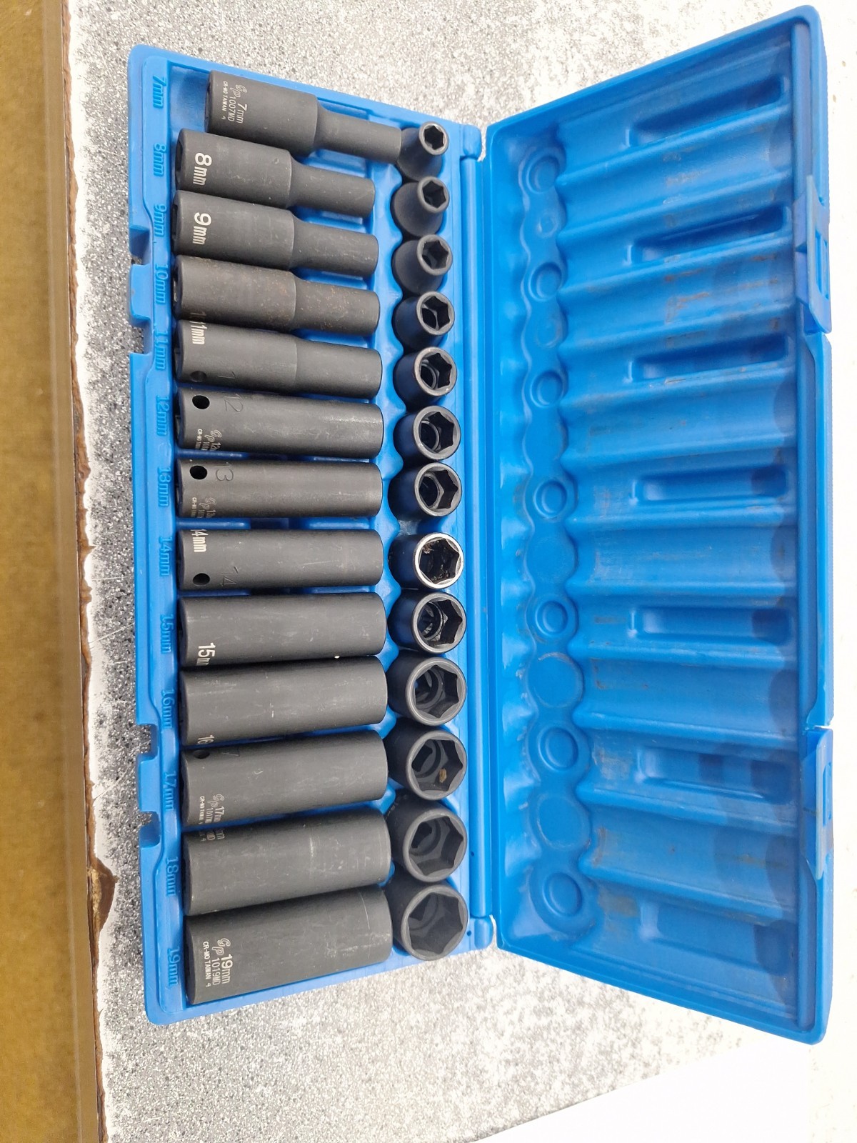 Grey Pneumatic 1226M 3/8″ Dr 26 Pc Metric Standard Deep Master Impact Socket Set