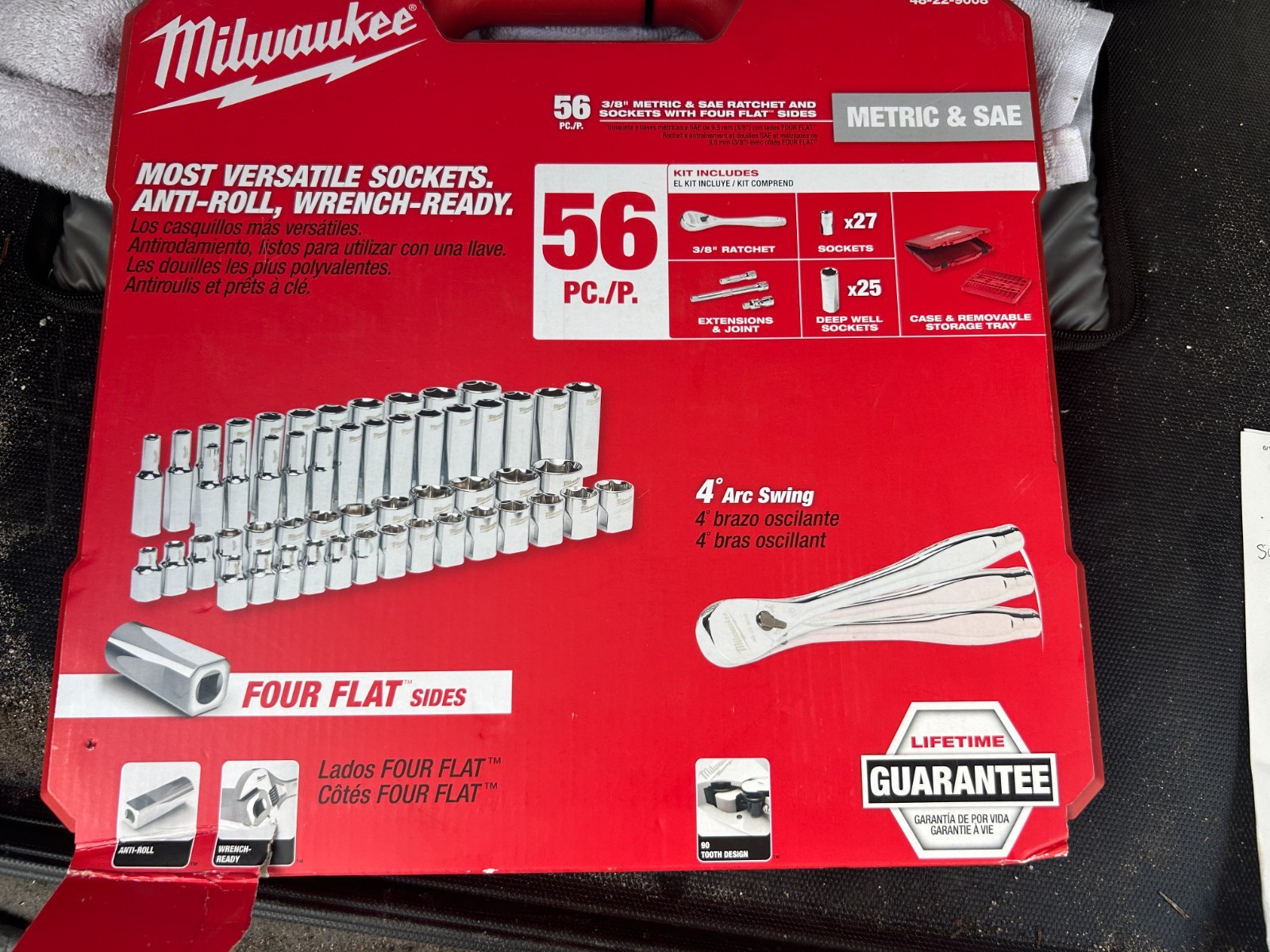 Milwaukee 48-22-9008 56-Piece 3/8 in. Drive Metric + SAE Ratchet and Socket Set