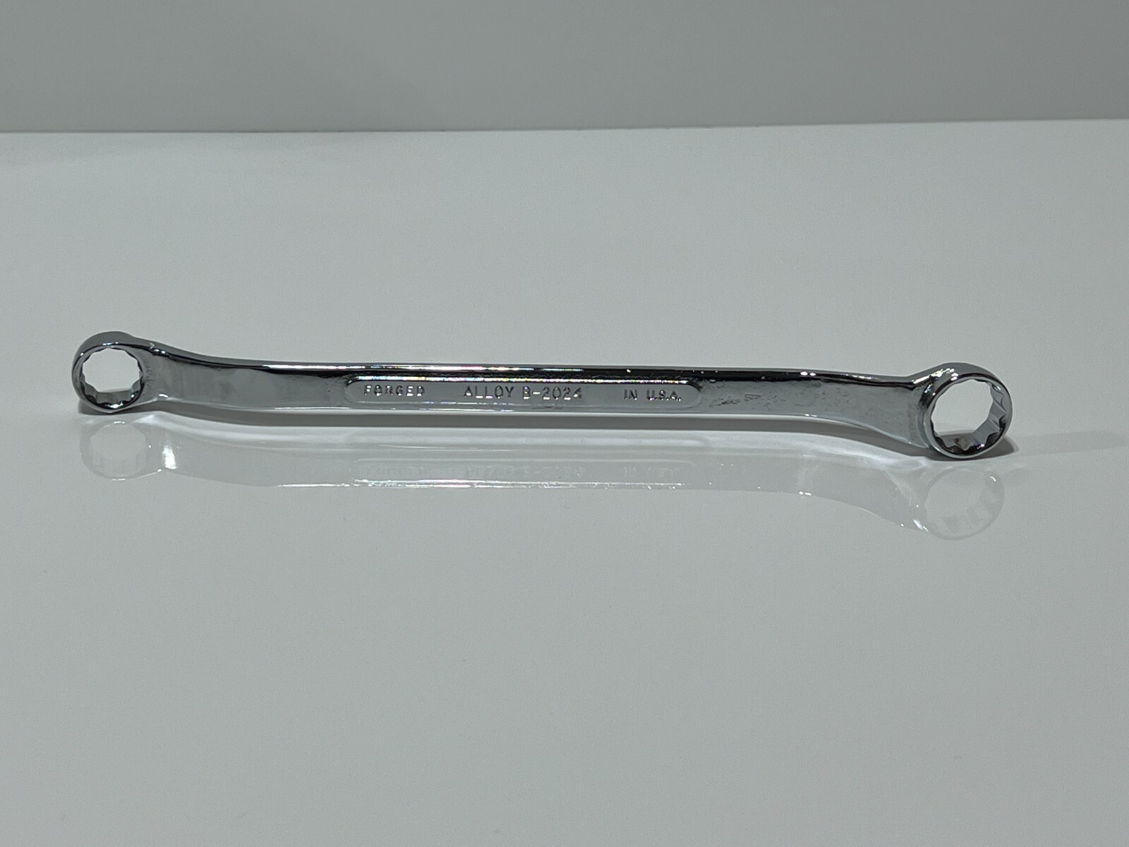 SK Tools USA B-2024 SAE 5/8″ x 3/4″ Standard Box Wrench -12-Point – NEW