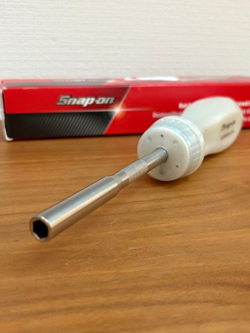 Snap-on SSDMR4BPW PEARL WHITE Hard Grip Ratcheting Screwdriver [Unused]