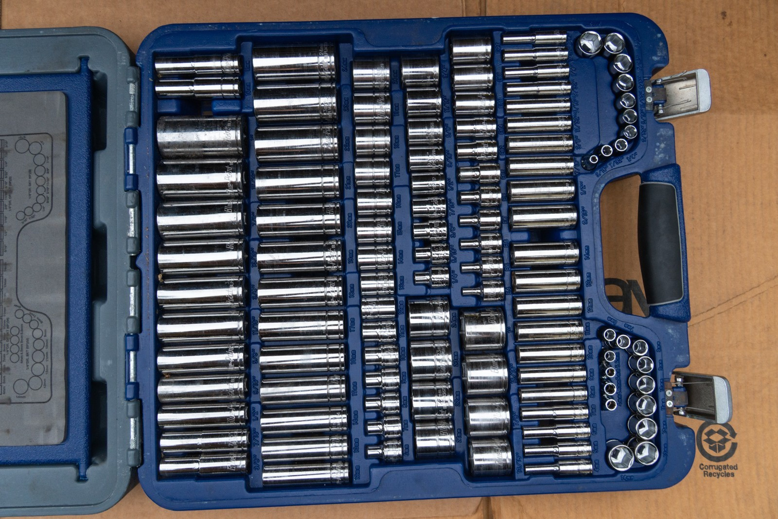 Blue-Point BLPGSSC155 – Combination Drive SAE/ Metric 155 pc General Service Set