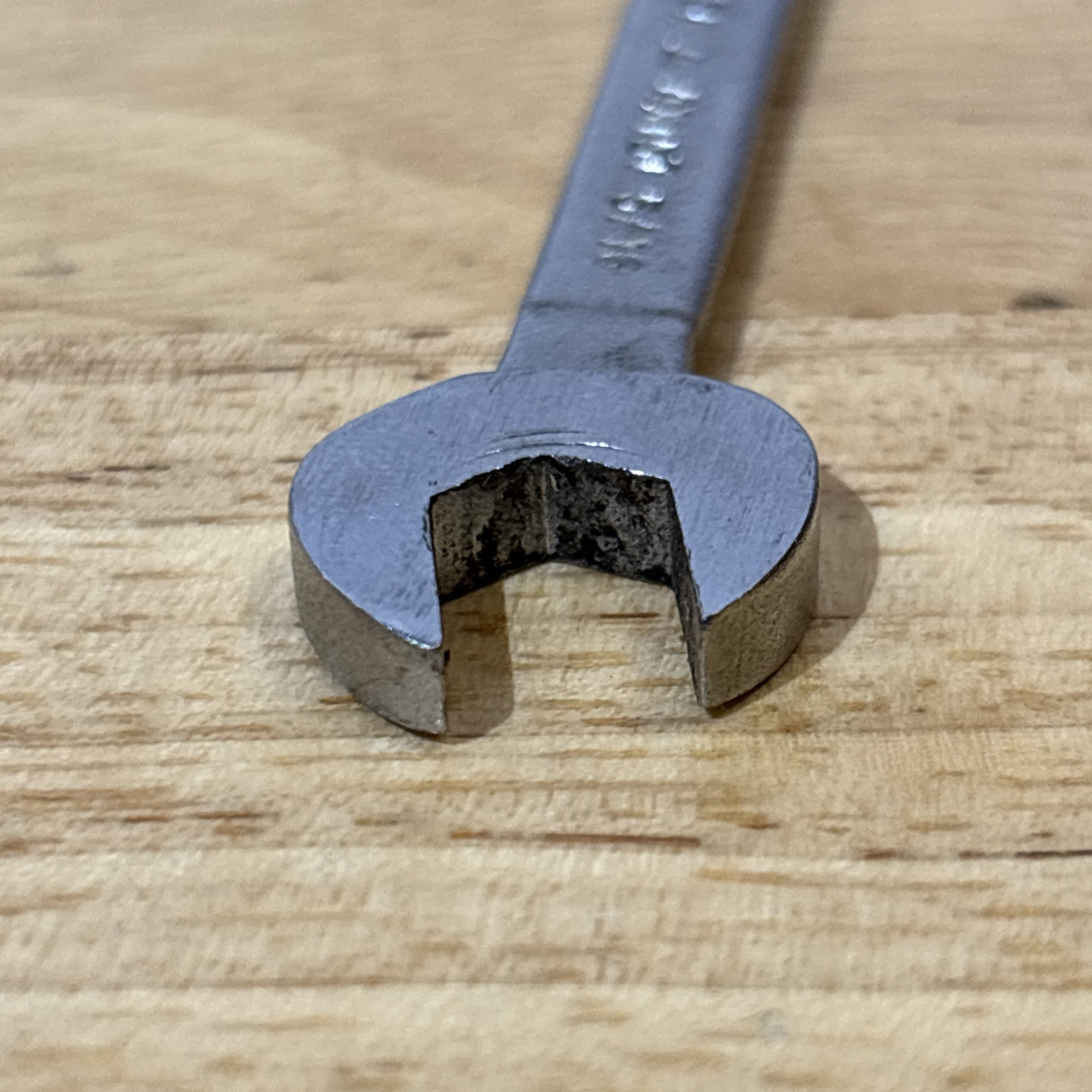 Dayton 5/16″ x 1/4″ Ignition Double Open End Wrench 4×157 Vtg USA