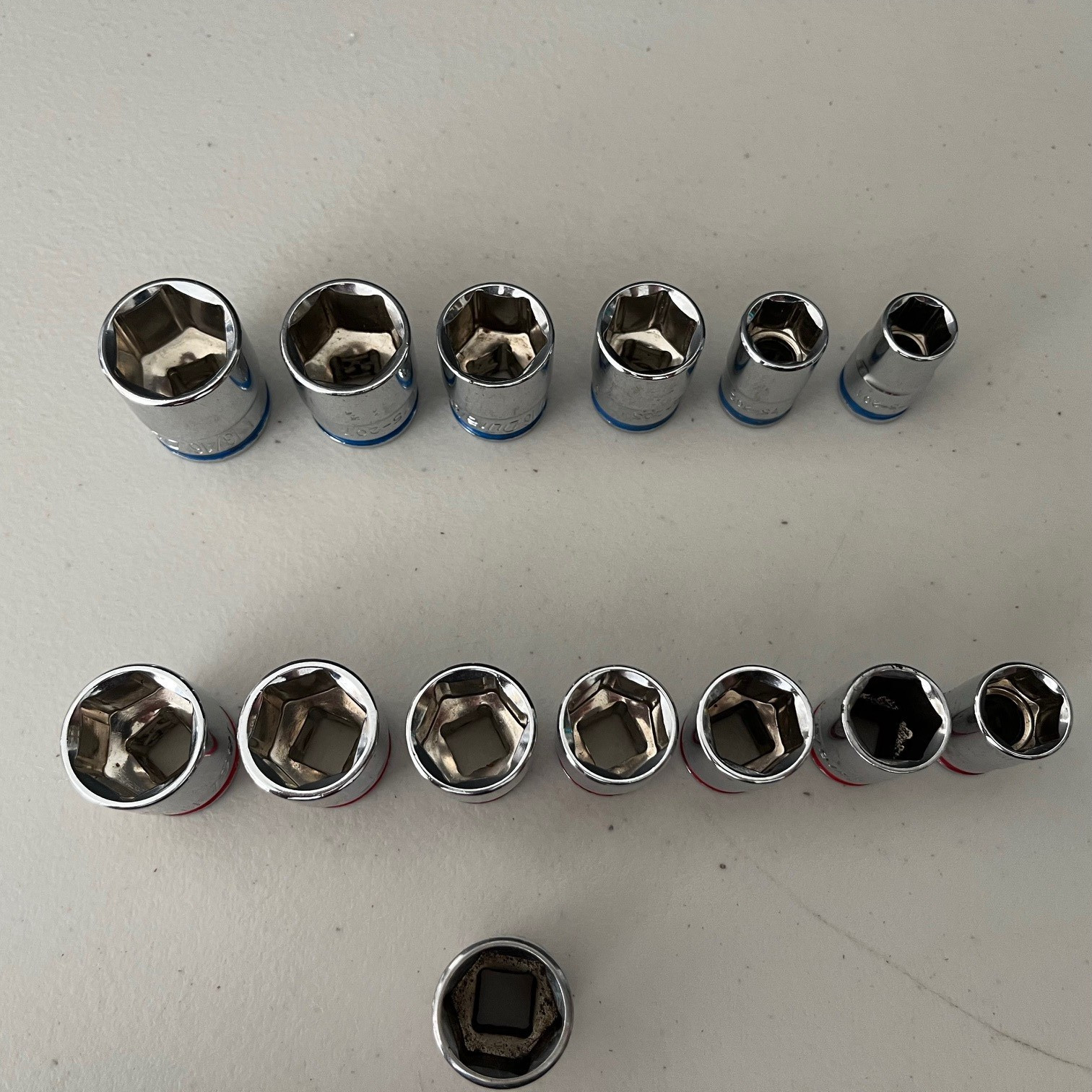 Duralast Red/Blue Sockets Metric 13-19 SAE 7/16,1/2,5/8,11/16,3/4,13/16 extra 17