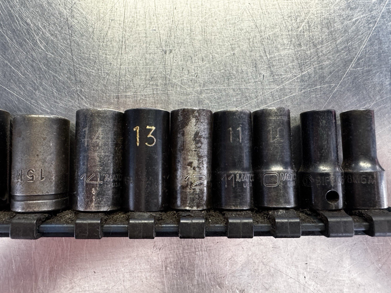 Matco SBIPM126TA 12p 3/8″ Drive 6 Point Metric Mid Length Impact Socket Set READ