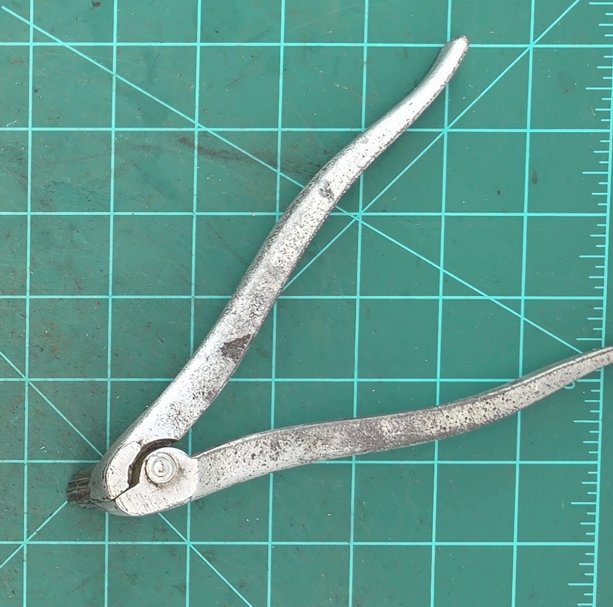 KD Tools 204-D Battery Terminal Spreader Pliers Tool K-D 204D