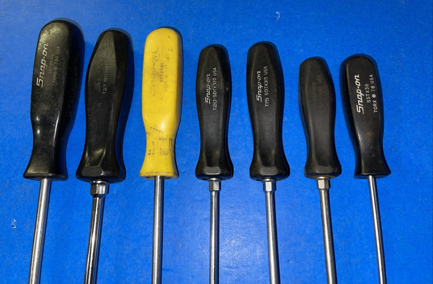 SNAP-ON TOOLS 7 PIECE TORX SCREWDRIVER SET BLACK & YELLOW HANDLE T8-T30