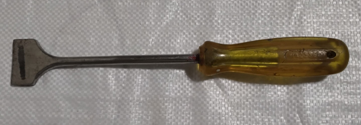 PROTO Tools USA 2336 Gasket Carbon Scraper 1-1/2 inches Wide Amber Yellow Grip