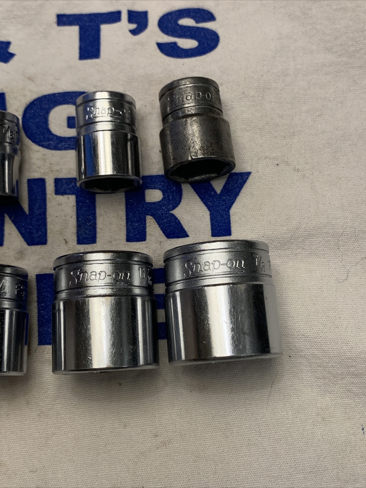 Snap-on Tools USA 3/8″ Drive 6pt SAE 10pc Socket Set 211FSY