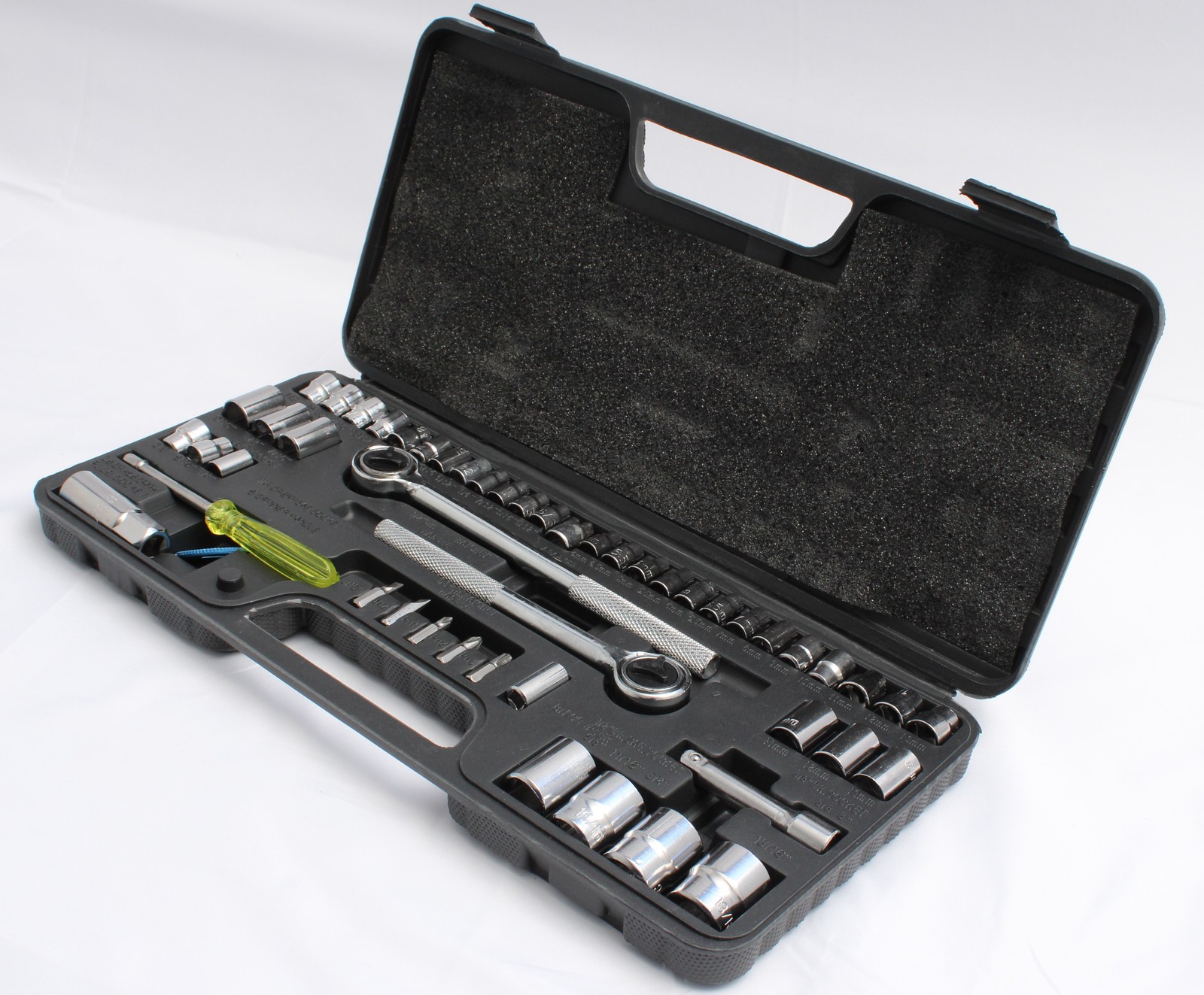 BlueSpot Automotive 52 PCE Socket Set with Case – 1/4″, 1/2″ & 3/8″ (U)