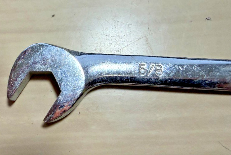 New Offset V-Notched Combination Wrench 12 Point SAE Standard 5/8 Inch 7″ long