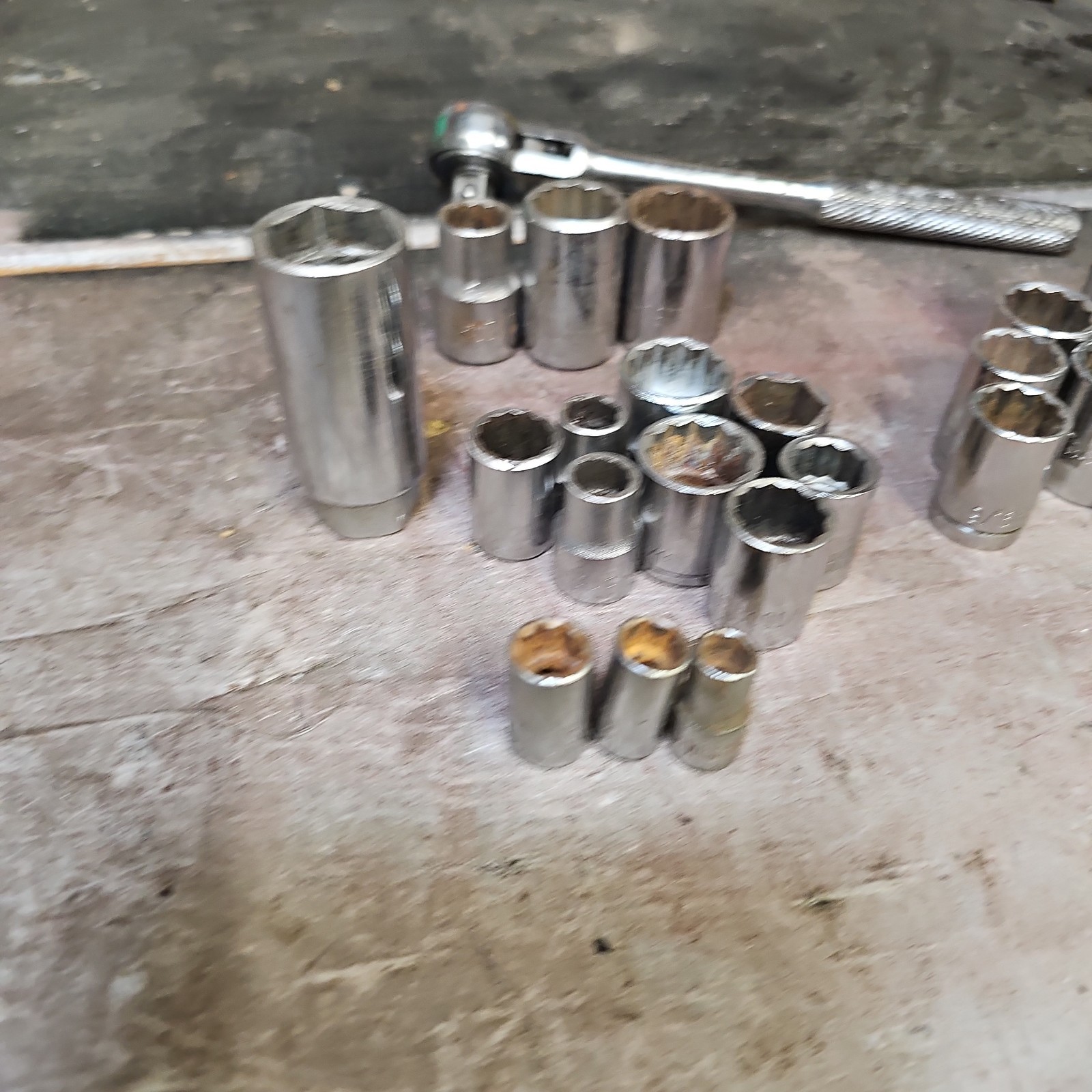 21 Piece Thorsen Socket Lot 1/2 3/8 1/4 Drive Plus A 3/8″ Ratchet