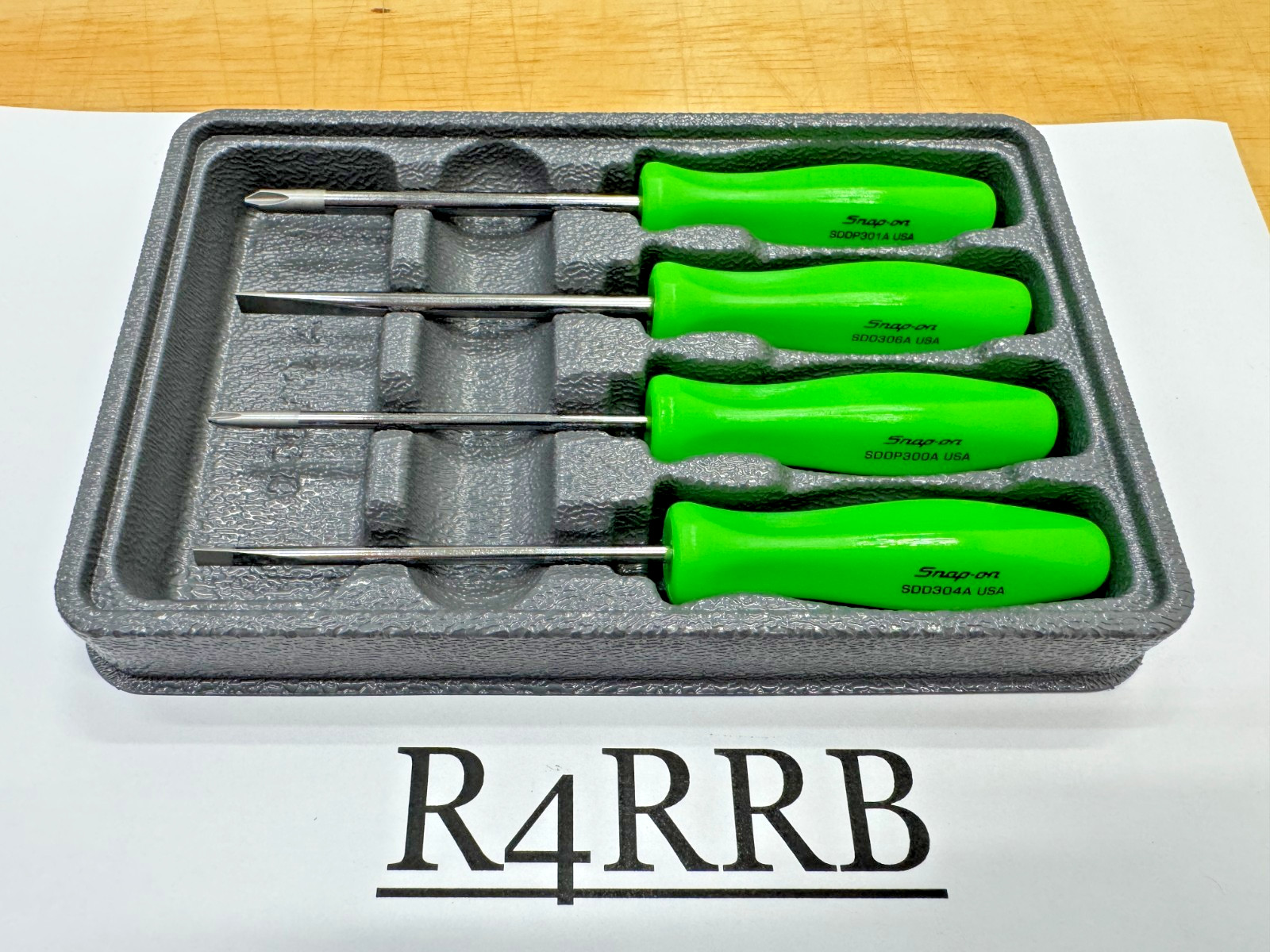 Snap-on Tools USA NEW GREEN 4pc Mini Hard Grip Combo Screwdriver Set SDDX40AG