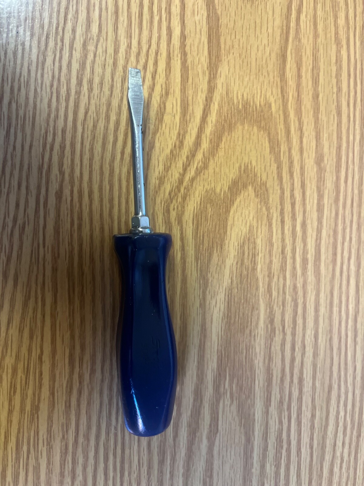 SNAP ON – SDD2 – 6.5″ LONG FLAT BLADE SCREWDRIVER WITH BLUE HANDLE – SDD2#2C****
