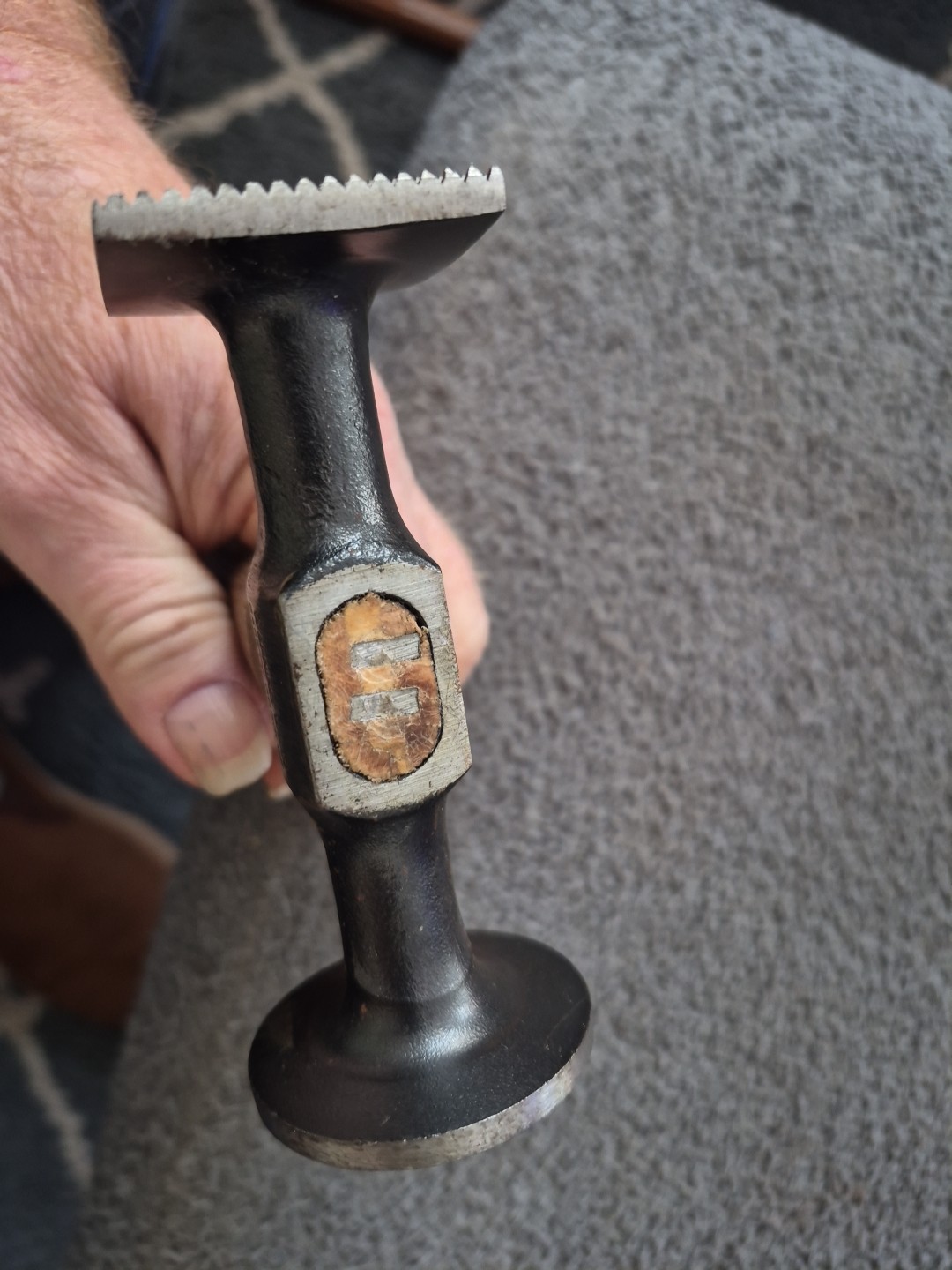 Snap On BF610B Wood Handle Serrated Face Auto Body Shrinking Hammer VERY NICE