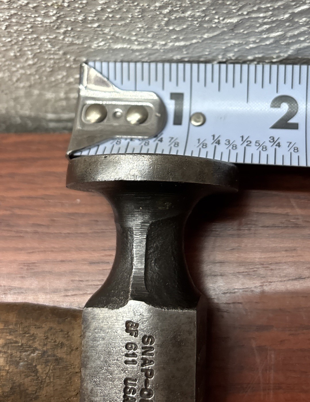 VINTAGE SNAP ON TOOLS BF611 AUTO BODY WOOD HANDLE SHORT PICK HAMMER