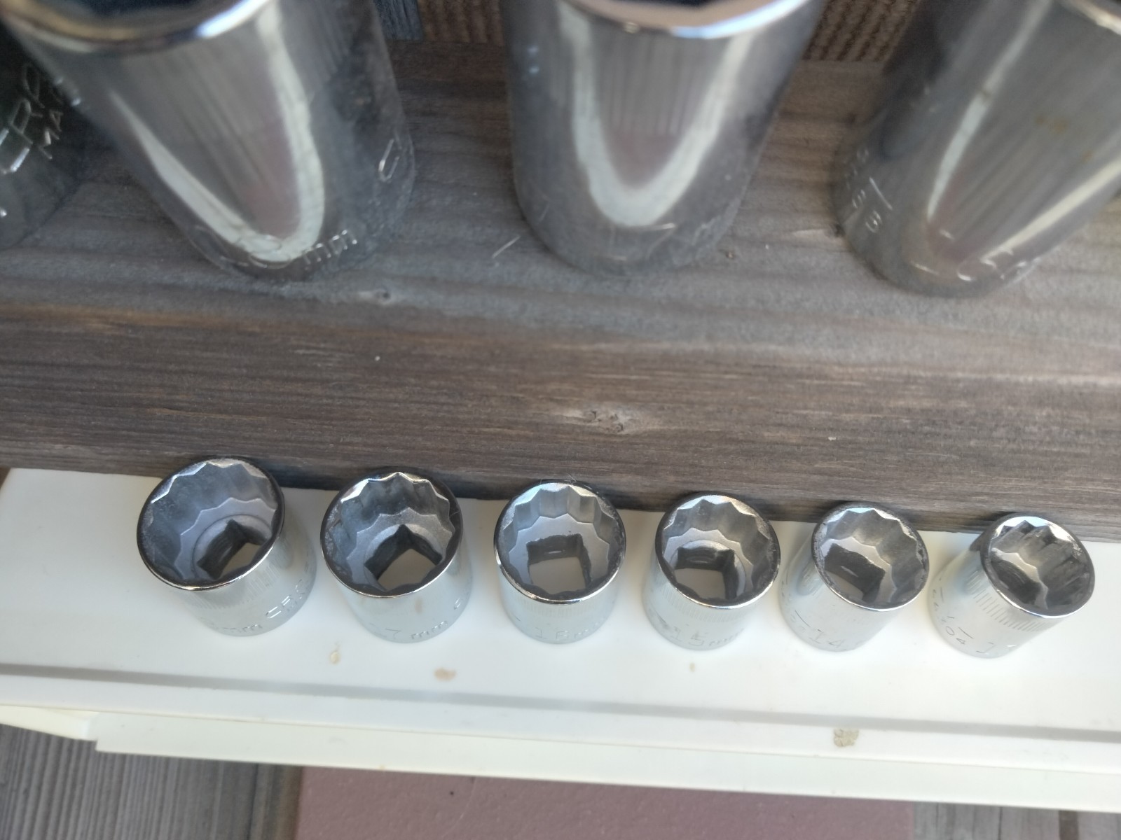Vtg 1980’s Craftsman USA 16pc Metric 5-19mm Socket Set – 1/4″, 3/8″, 1/2″ Drives
