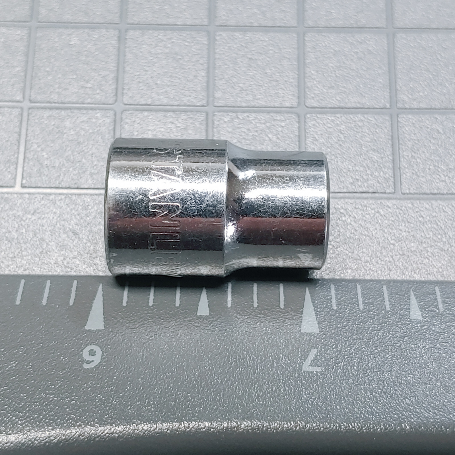 Stanley 3/8″ SAE 3/8″ Drive Chrome 6-Point Socket