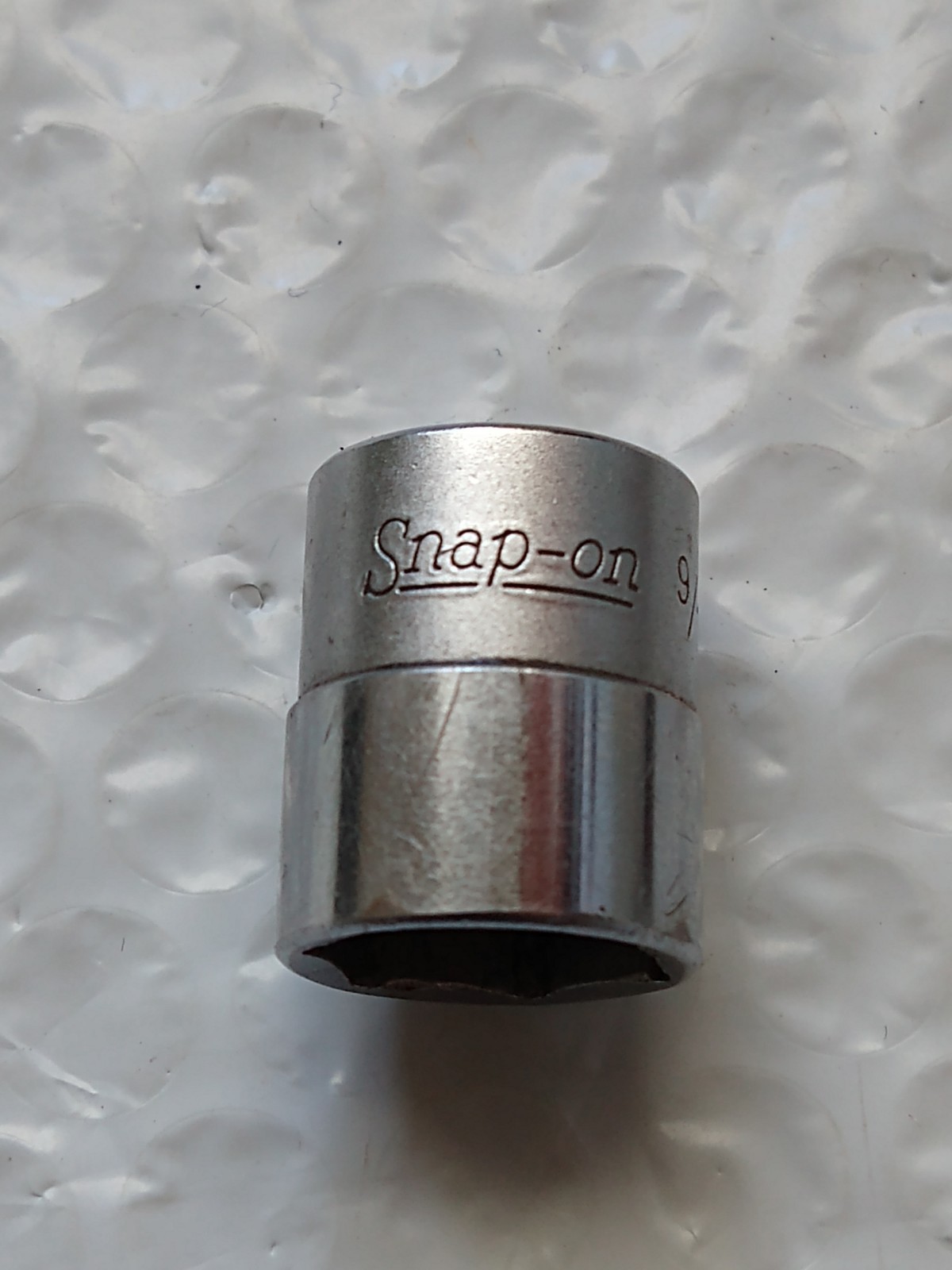 SNAP ON TM18, 1/4″ DRIVE, 9/16″ SOCKET, SHALLOW, 6 POINT.