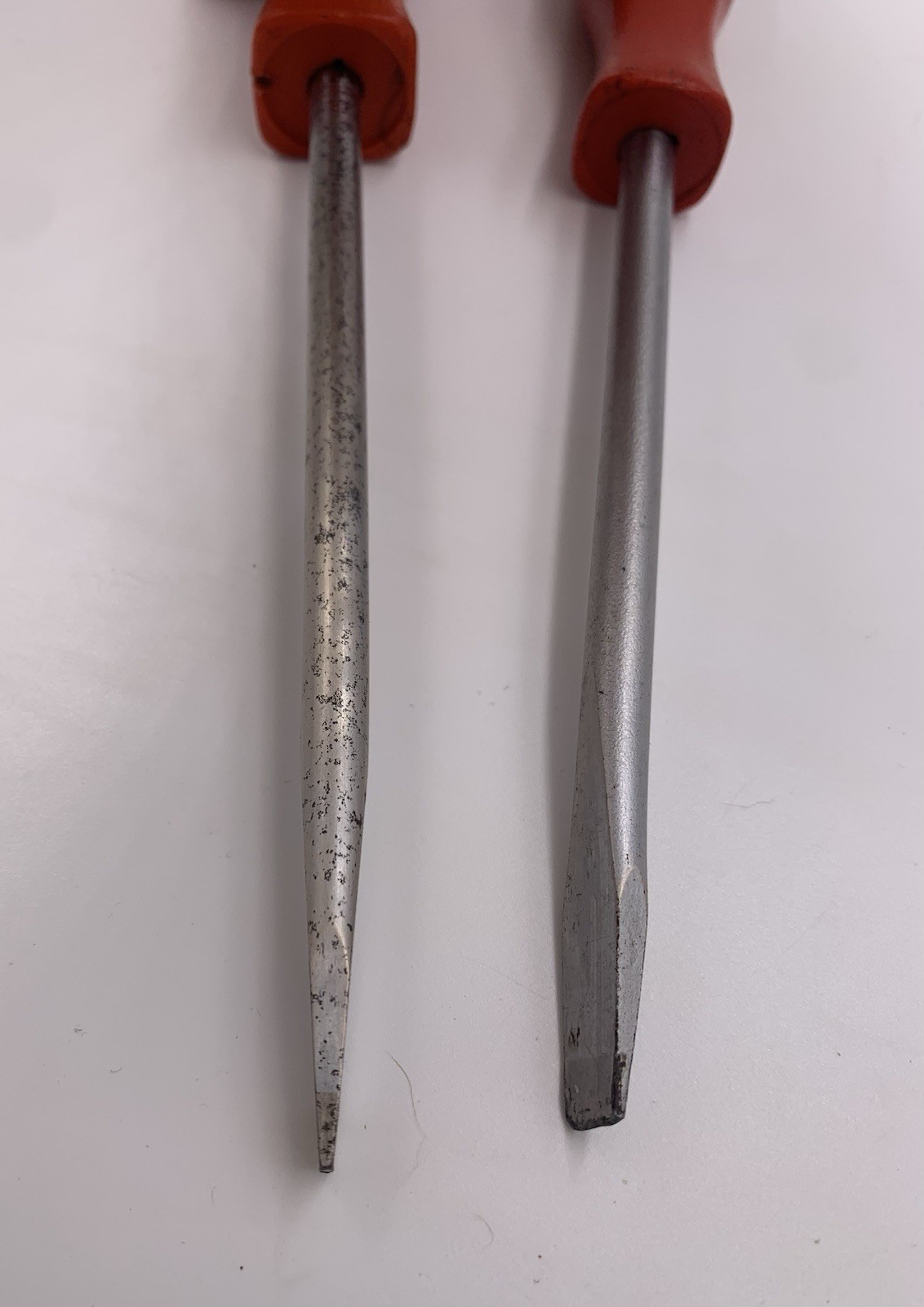 MAC TOOLS 2pc SCREWDRIVERS -RED- HARD HANDLES *USA* #PJR6AR, and #PJR6A