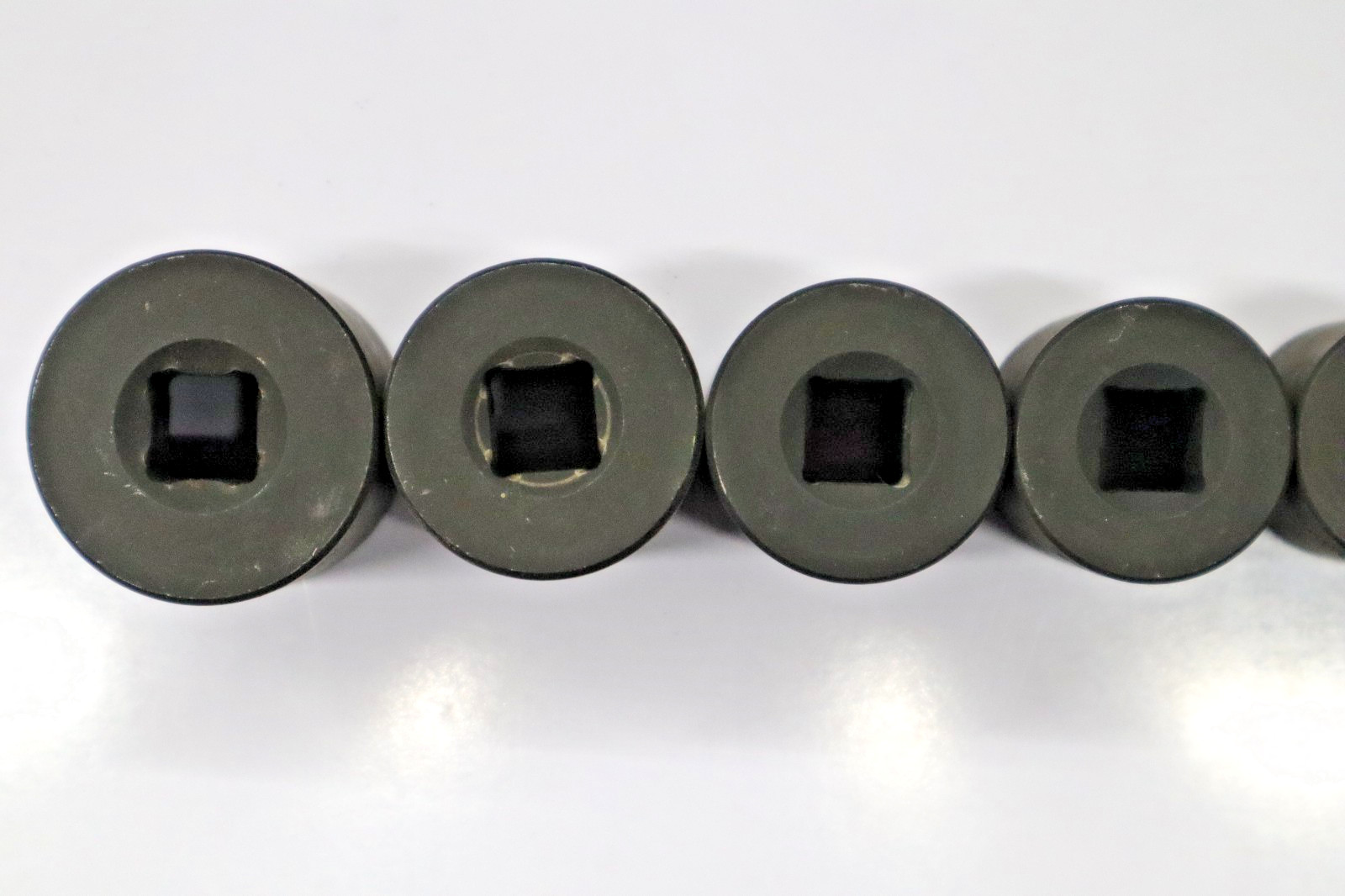 Mixed Lot of 28pc. 1-1/4″ – 1/8″ 6pt Impact Sockets Matco, Kobalt & Blackhawk