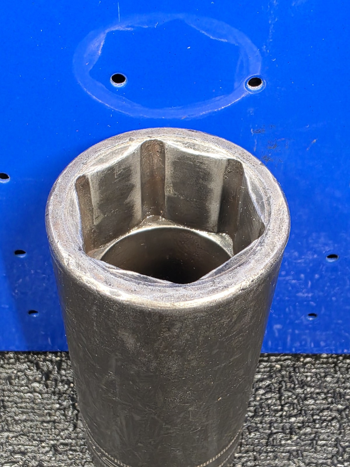 Snap-on Tools SIMM300 30mm 1/2″ Drive Metric DEEP 6-Point Impact Socket
