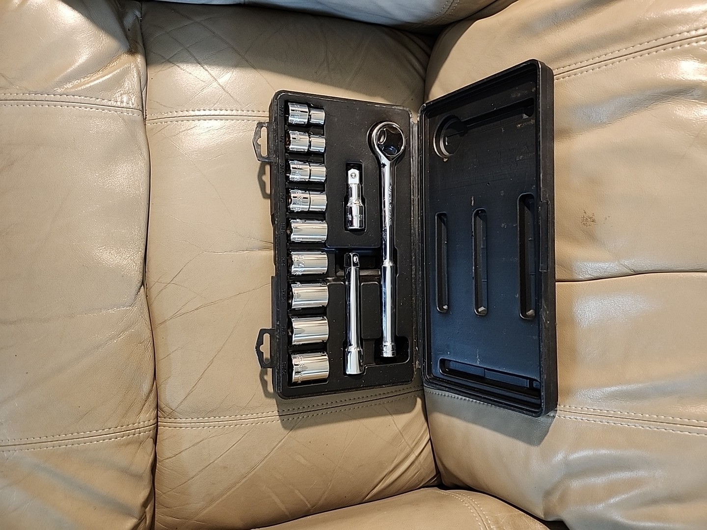 Master Mechanic 12 PC S.A.E. 1/2 Drive Set Complete 6 Pt.