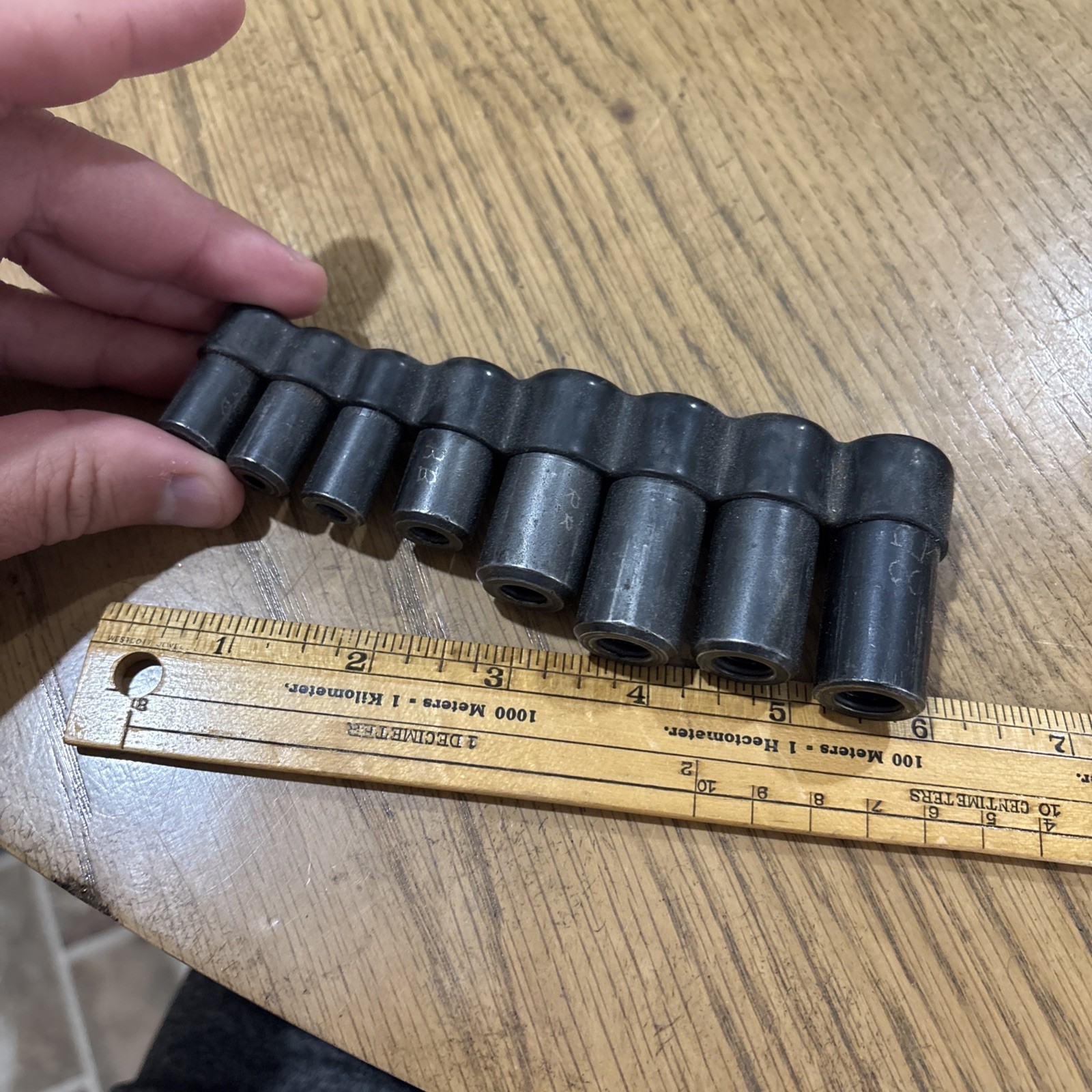 Lisle 70500 8 Piece 1/4″ & 3/8″ Drive Tap Socket Set