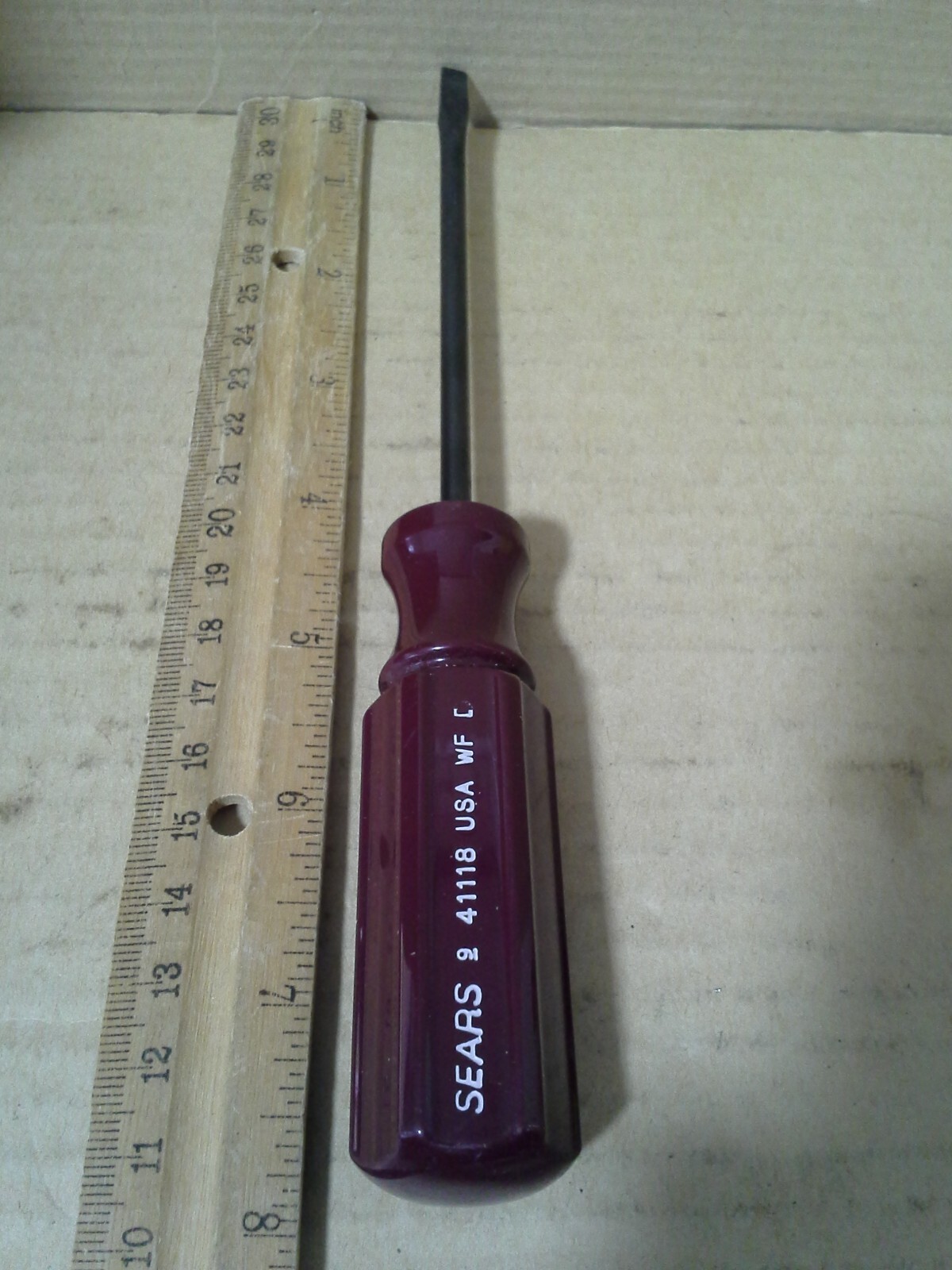 VTG. Sears 9_41118 USA WF Burgundy Handle Flat Head Screwdriver. VGC