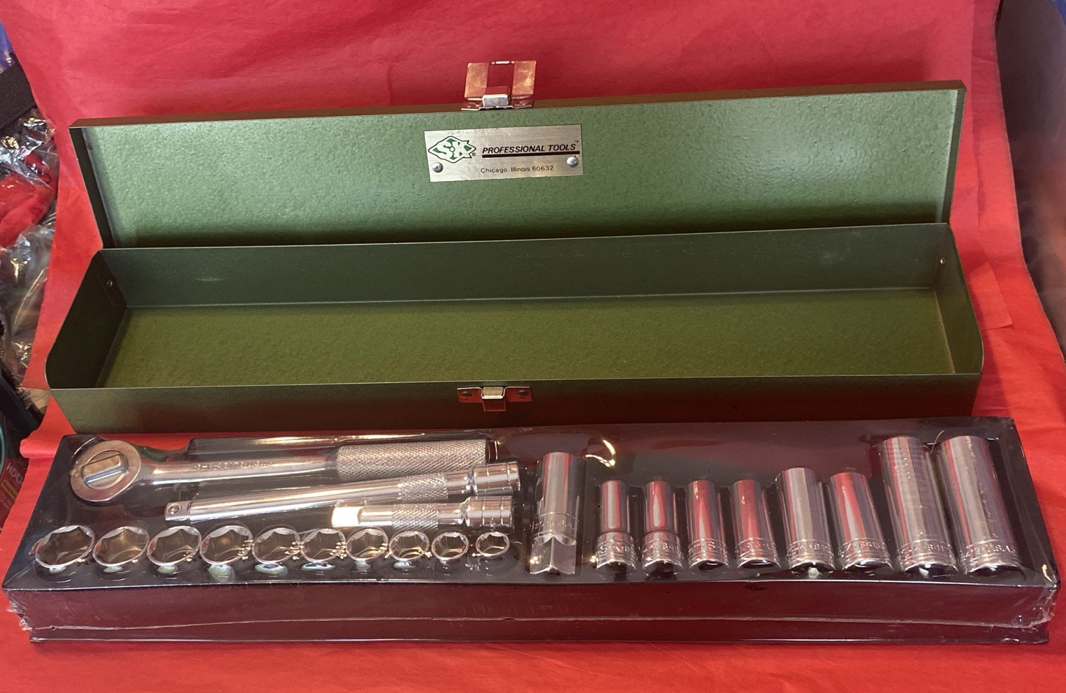 NEW-Vtg S-K SK 3/8″ drive Metric SOCKET SET ~ 45170 Ratchet-22 Piece SET!