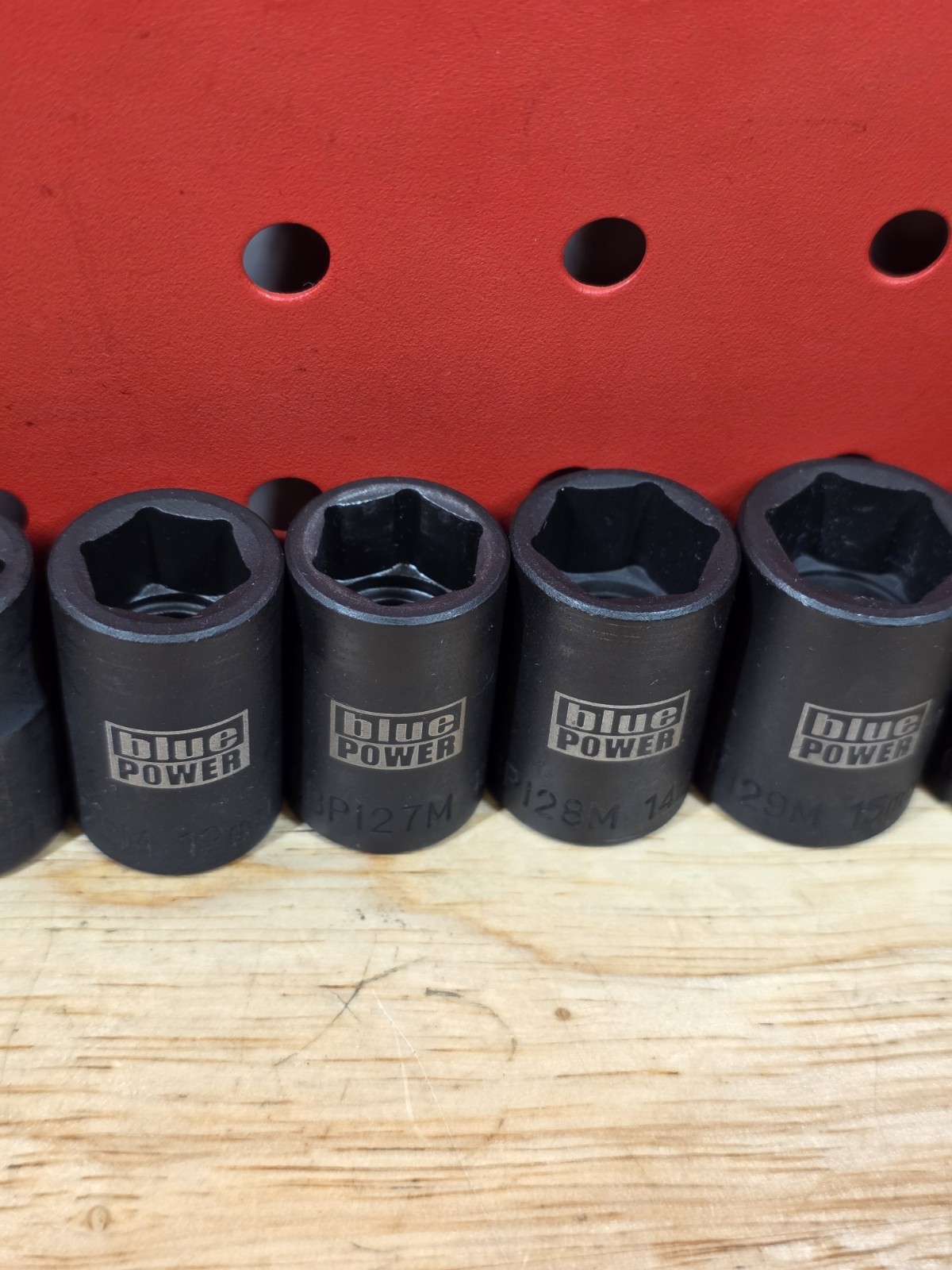 Cornwell Tools 7-19mm 13-Piece 3/8″ Drive 6-Point Metric Shallow Impact Set NICE