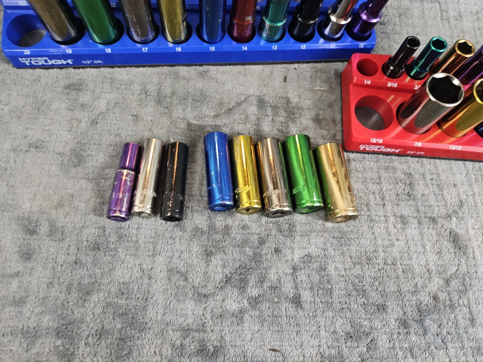 Hyper Tough sets feature color-coded metric and SAE deep sockets Incomplete