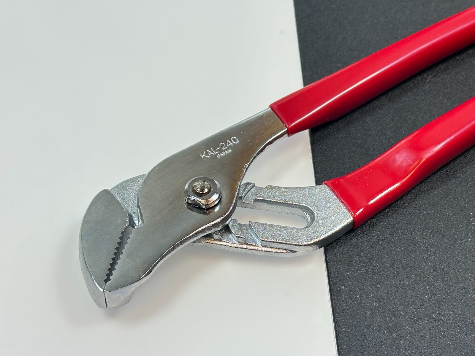 KAL Tools Japan KAL-240 Slip Joint Tongue & Groove Pliers 10″ Long Red Grip, NOS
