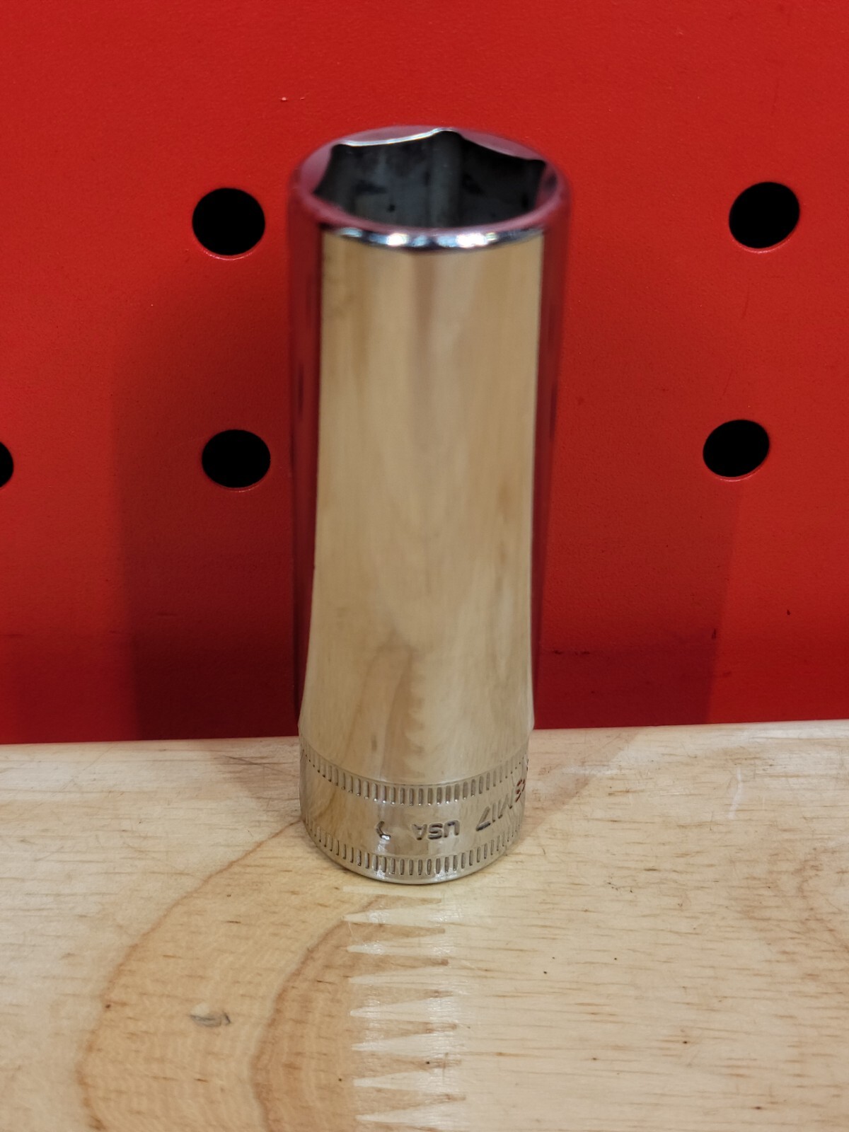 Snap-on Tools SFSM17 17mm 3/8″ Drive 6-Point Metric Deep Chrome Socket