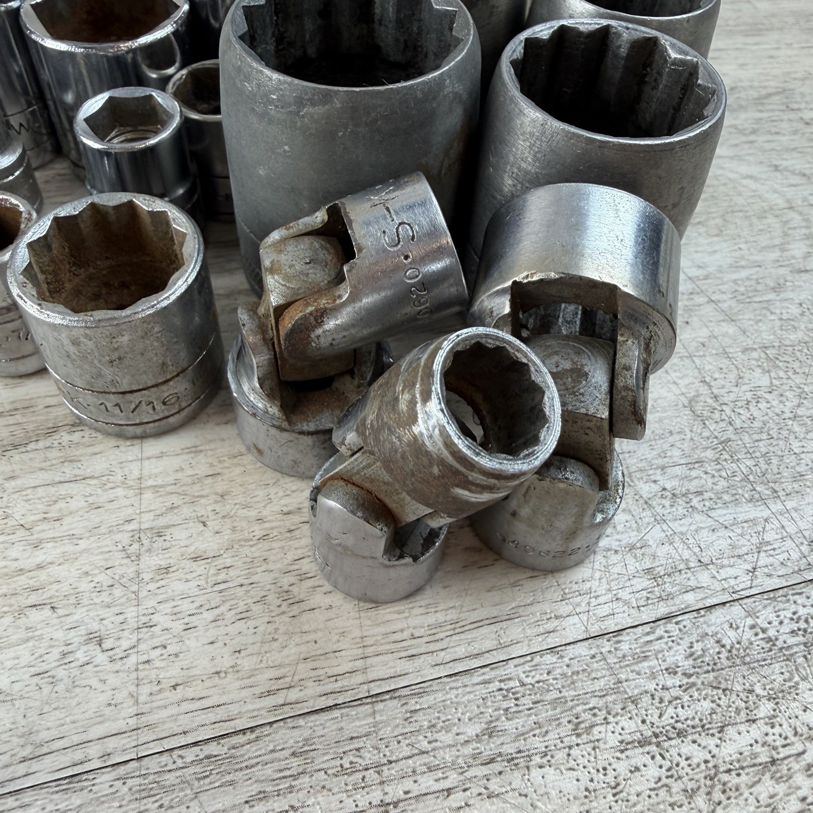 34 Lot Socket SAE Multiple Drives Sizes Brands – SK, Sears, Husky, Crescent