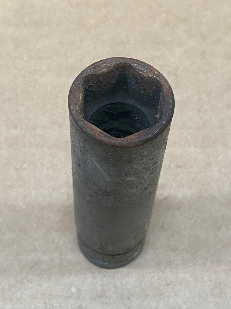 VINTAGE Snap-on Tools USA 1/2″ Drive 11/16″ SAE Deep 6 Point Chrome Socket TS221
