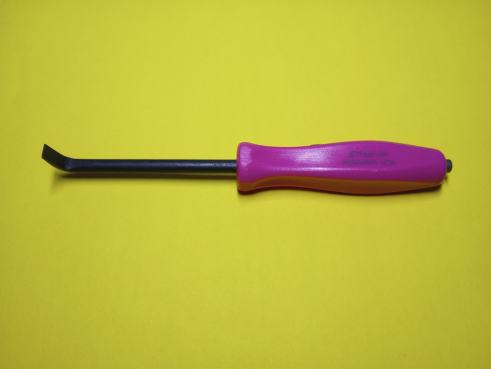 *New* Snap-on Mini Pocket Prybar 90° (Electric Pink) MAGNETIC TIP