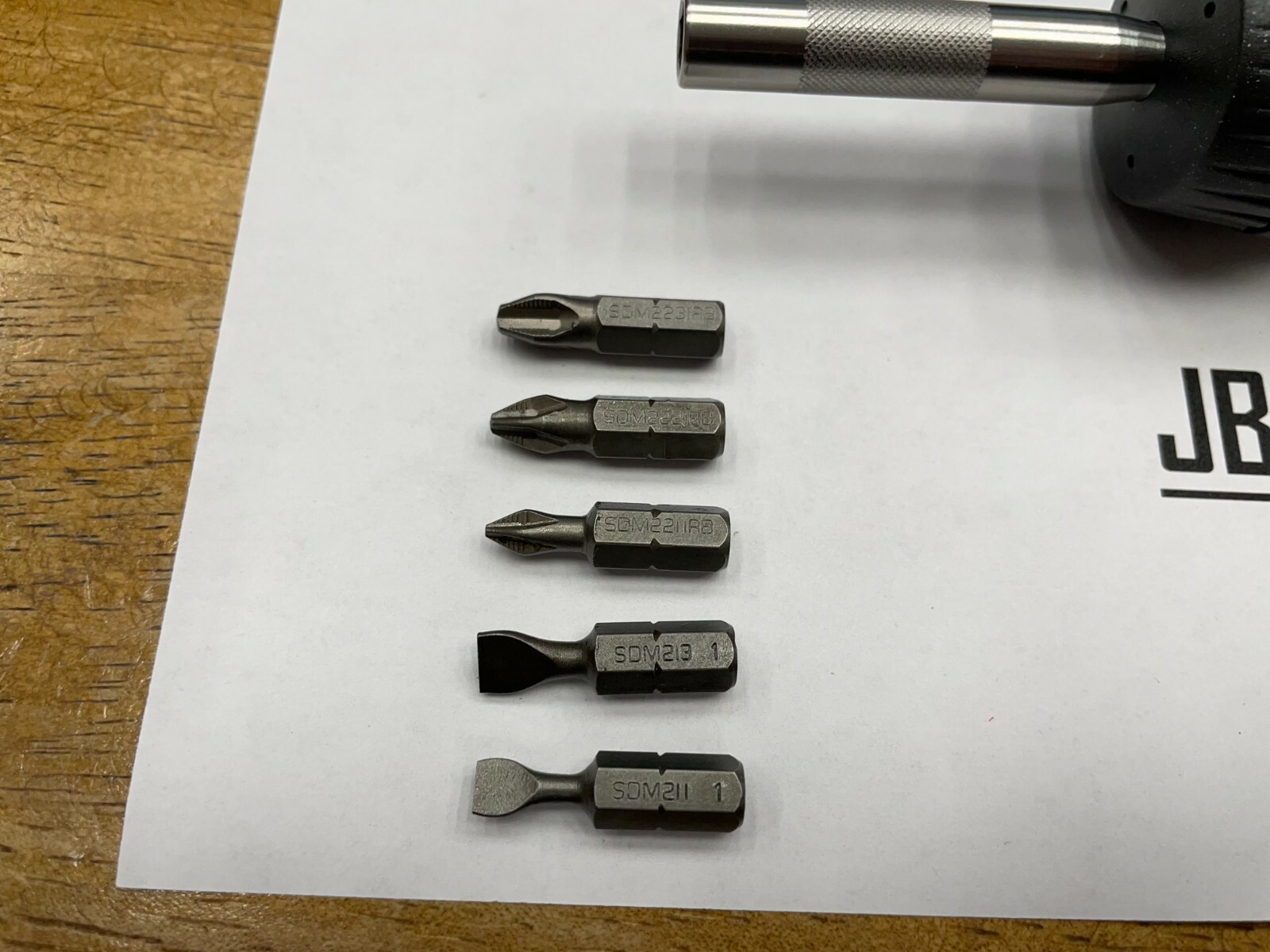Snap-on Tools NEW DARK TITANIUM Hard Grip Stubby Shaft Ratcheting Screwdriver