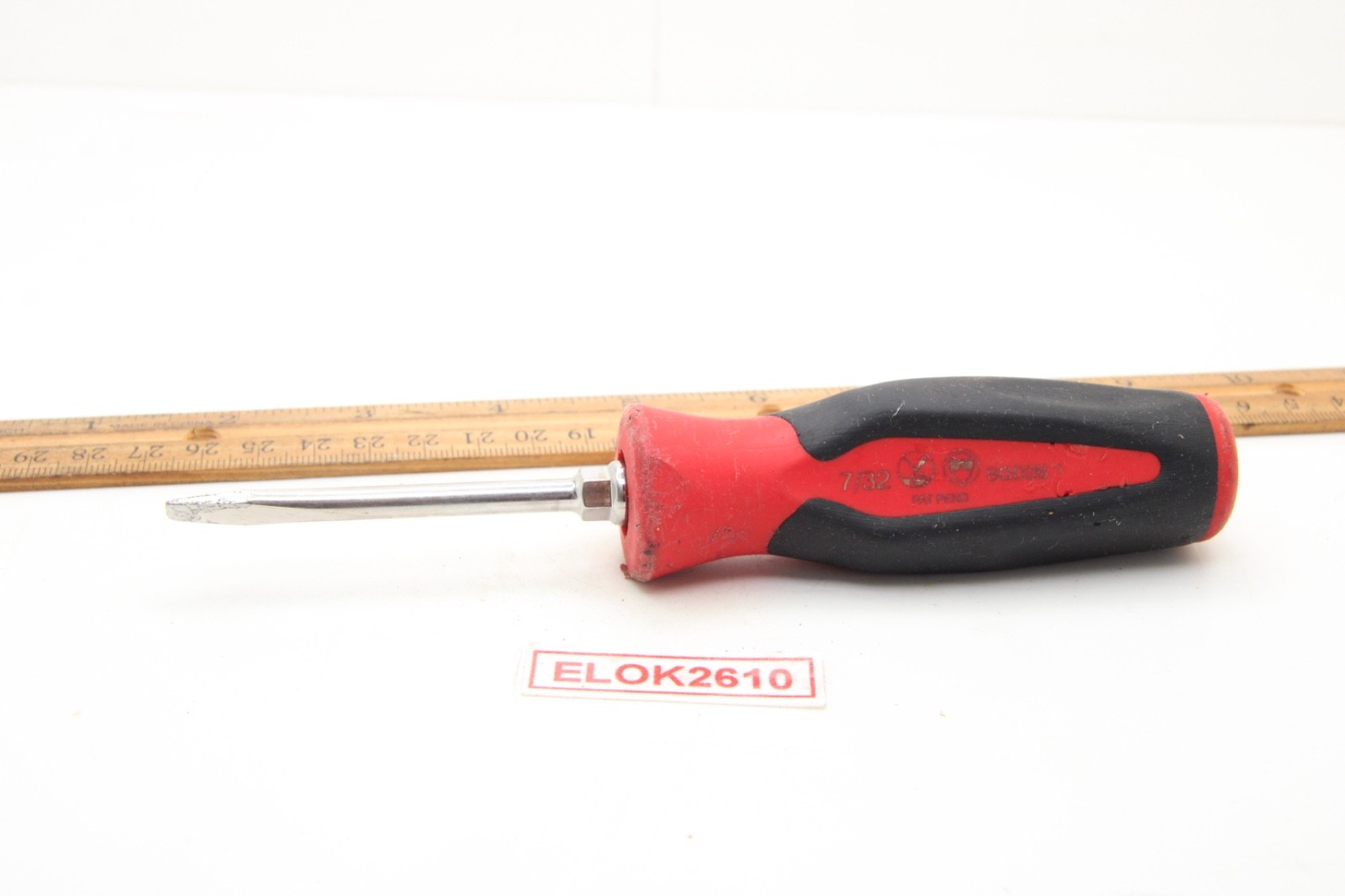 Snap On SGD2B 7/32″ x 3″ Slotted/Flat Red/Black Soft Grip Screwdriver USA