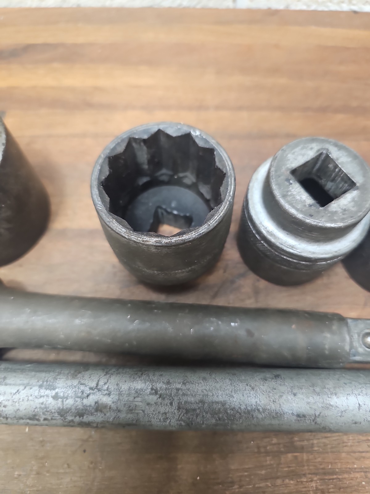 S41- 11 vinage BONNEY 3/4”dr Sockets + 2 extensions
