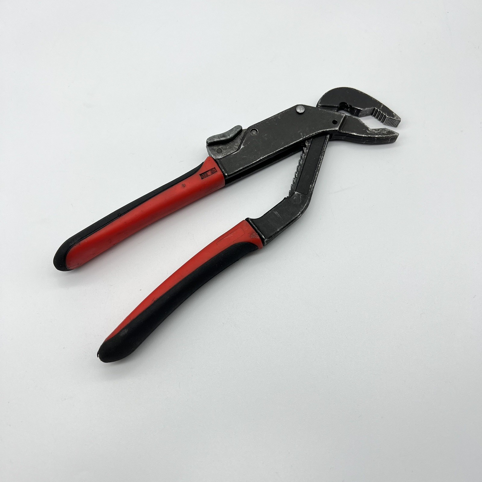 Blue-Point Tools 7″ Adjustable Joint Pliers Red/Black AP7