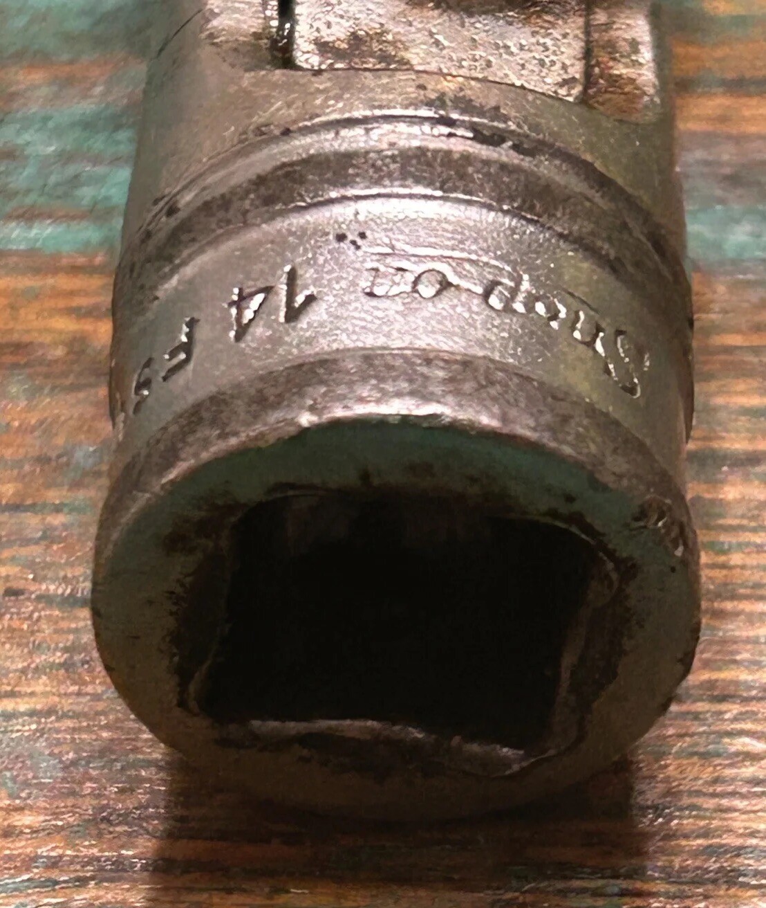 Vintage Snap-on 14mm 3/8″ Drive 6-Point Metric Shallow Universal Socket FSUM14