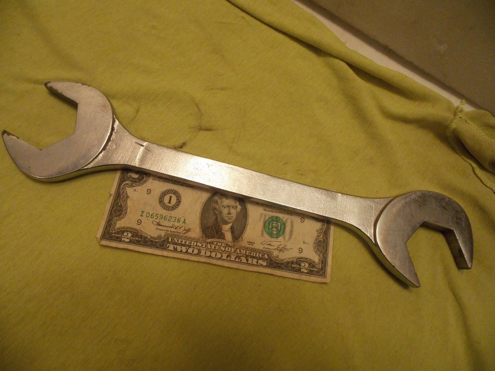 Vanadium 4 Way Open End Angle Wrench AD-24 1-1/2 Inch V-Cut