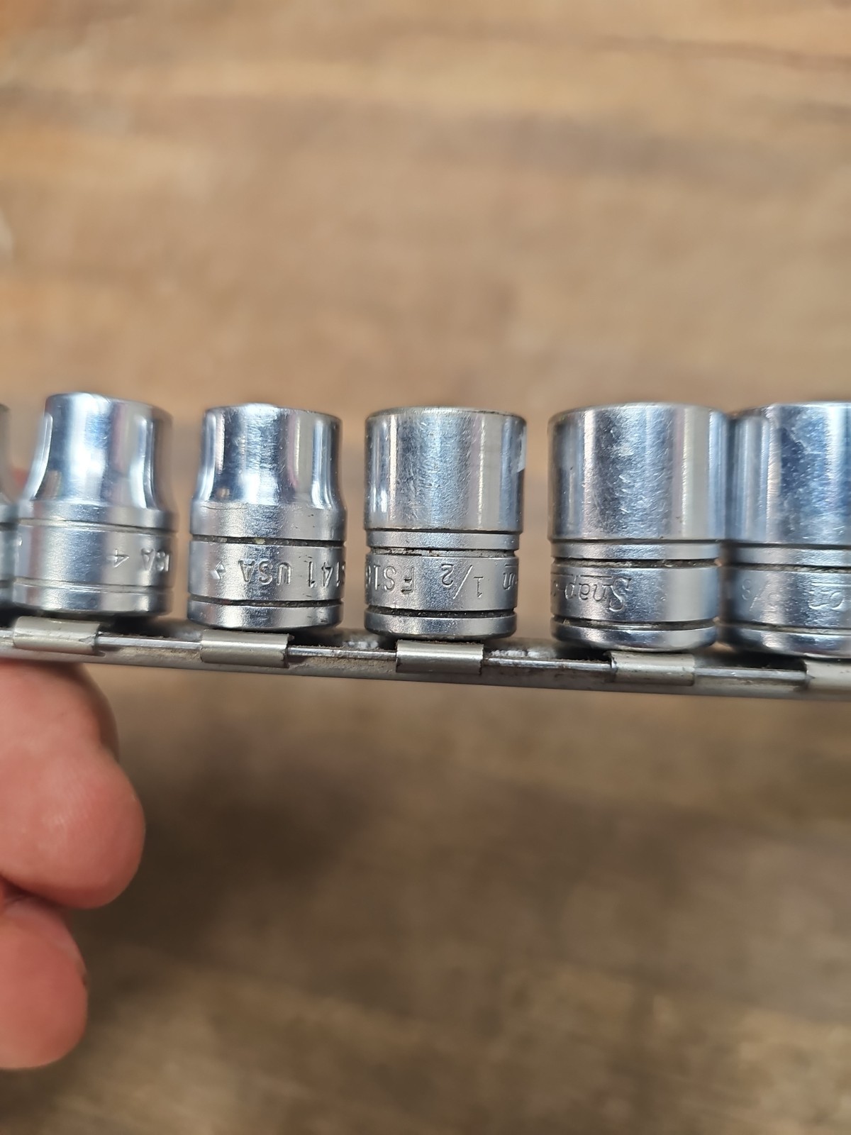 F76- Snap-On [FS081-FS281] 11-Pc. 1/4″-7/8″ 3/8″-Dr 6-Point Shallow Socket Set