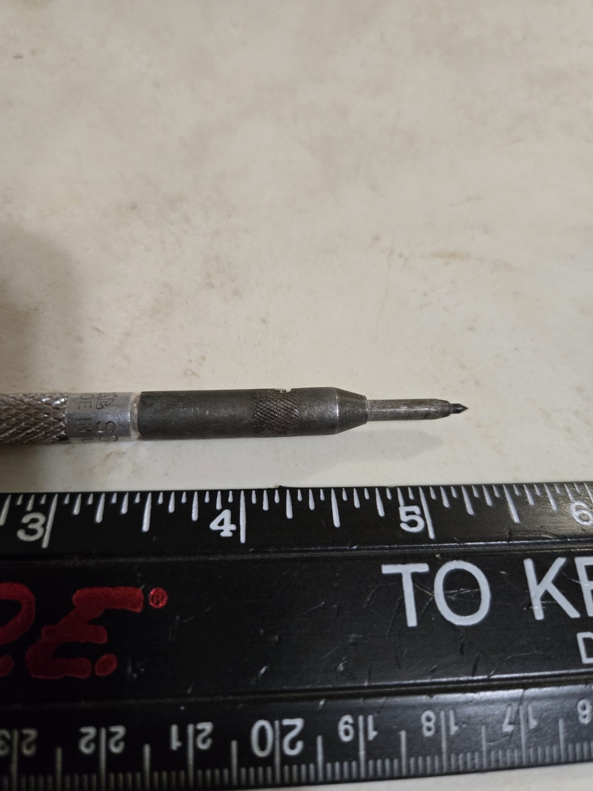 Mac tools S301 Pocket Scriber with MagneticPick-Up.