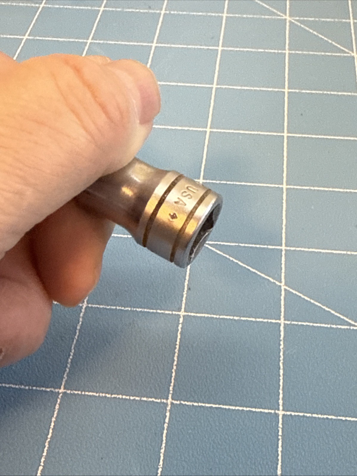Vintage Snap On 3/8″ Drive E12 Shallow Chrome Invert Torx Socket FLE120