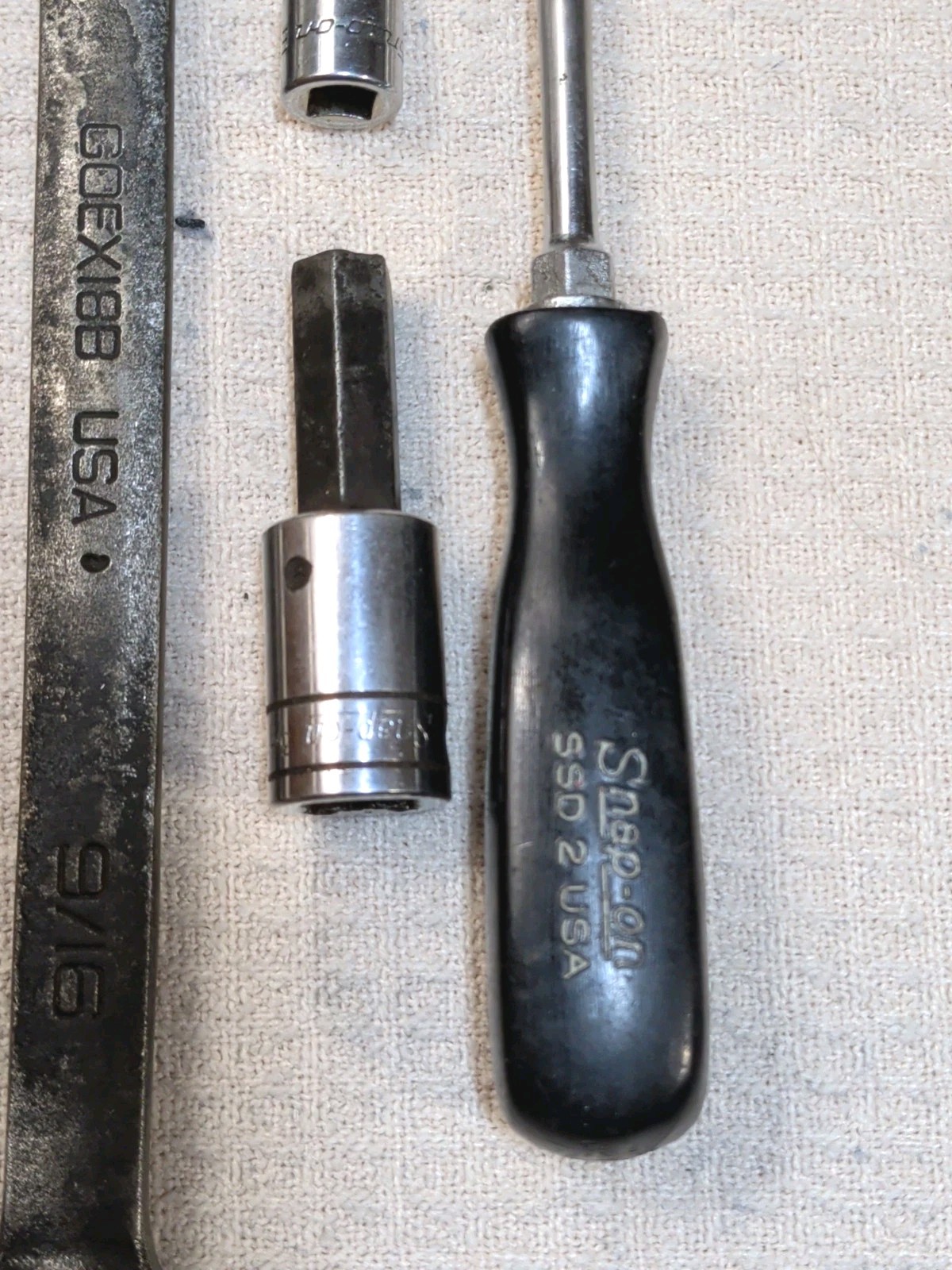Snap-on Tools Mixed Lot (4 Items) Screwdriver Wrench Sockets Ssd2,Goex18b, Fa12