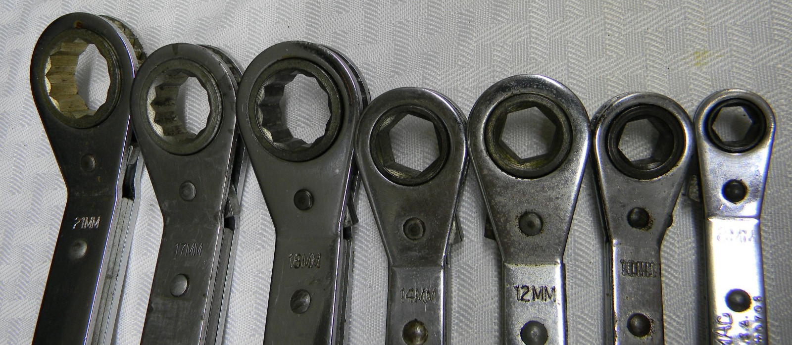 MAC TOOLS 7PC METRIC 6/12PT RATCHETING OFFSET BOX WRENCH SET 7MM-21MM #ROWM7-212