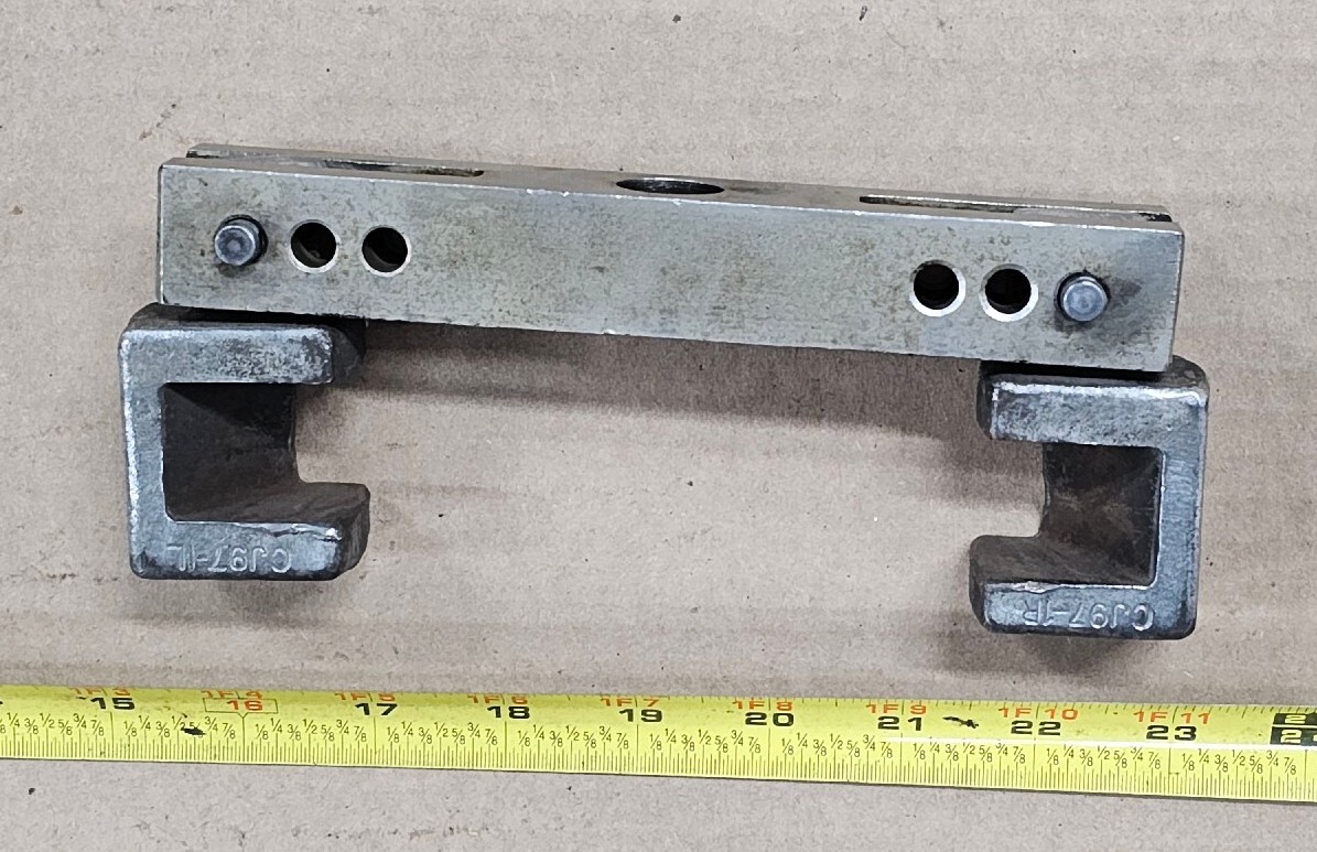 Snap On Tools Axle Lock Flange Jaw Beam Puller Attachment CJ97-1L CJ97-1R